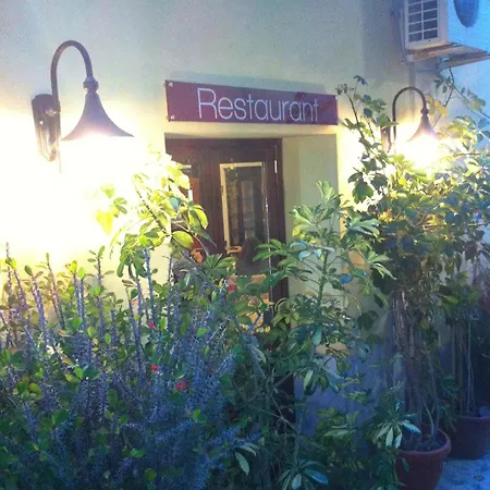 Giulia 2* Isola di Ustica