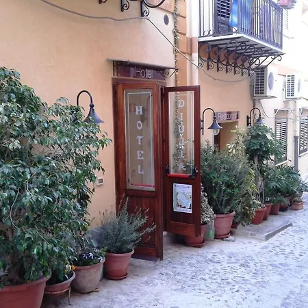 Szálloda Giulia Isola di Ustica