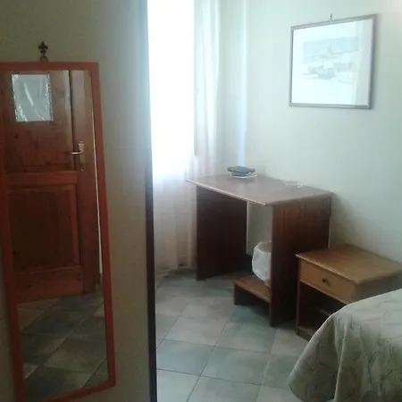 Giulia Hotel 2*